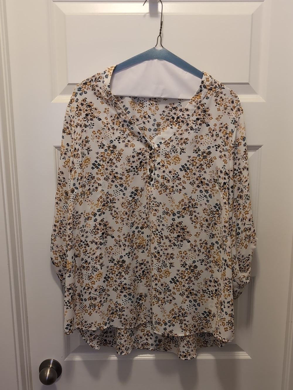 Maurices White Floral Button-Up Blouse with Mustard and Black Print